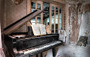 Старый рояль.