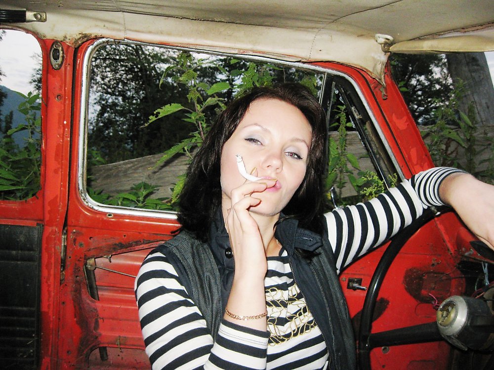 Глухонемая таксистка дмитров. Таксистка. Фото девушки таксистки. Артемьева таксистка.